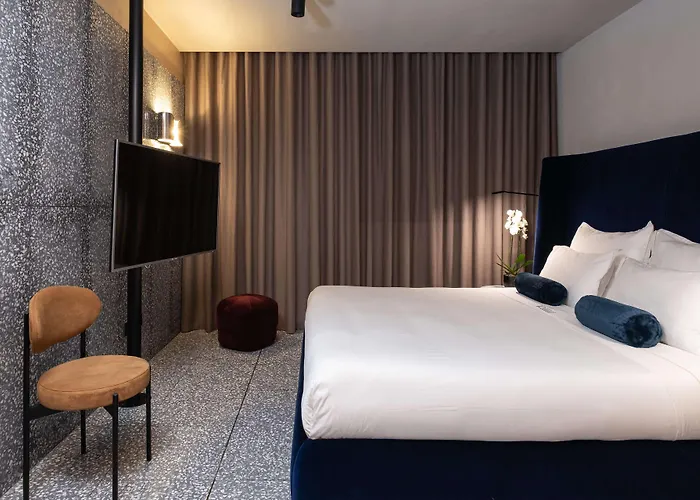 Otel Rosselli Ax Privilege